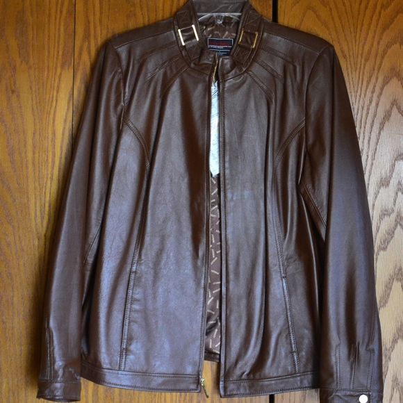 Brown leather jacket - Picture 1 of 10